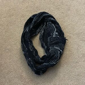 American Eagle Infinity Scarf
